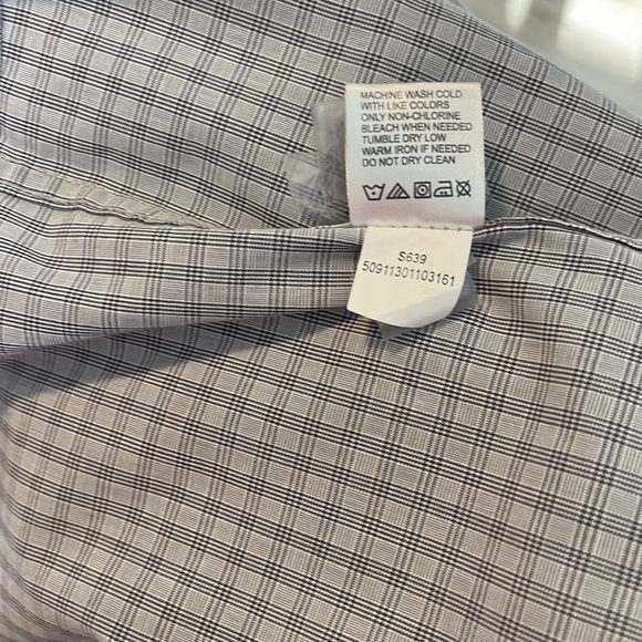 Best Buy Uniform Shirt - Picture 8 of 8